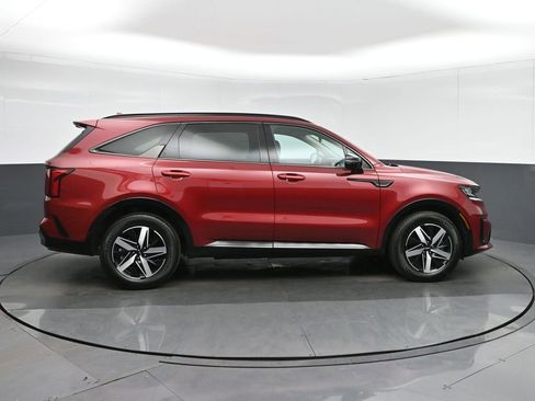 Used 2023 Kia Sorento S FWD image 8