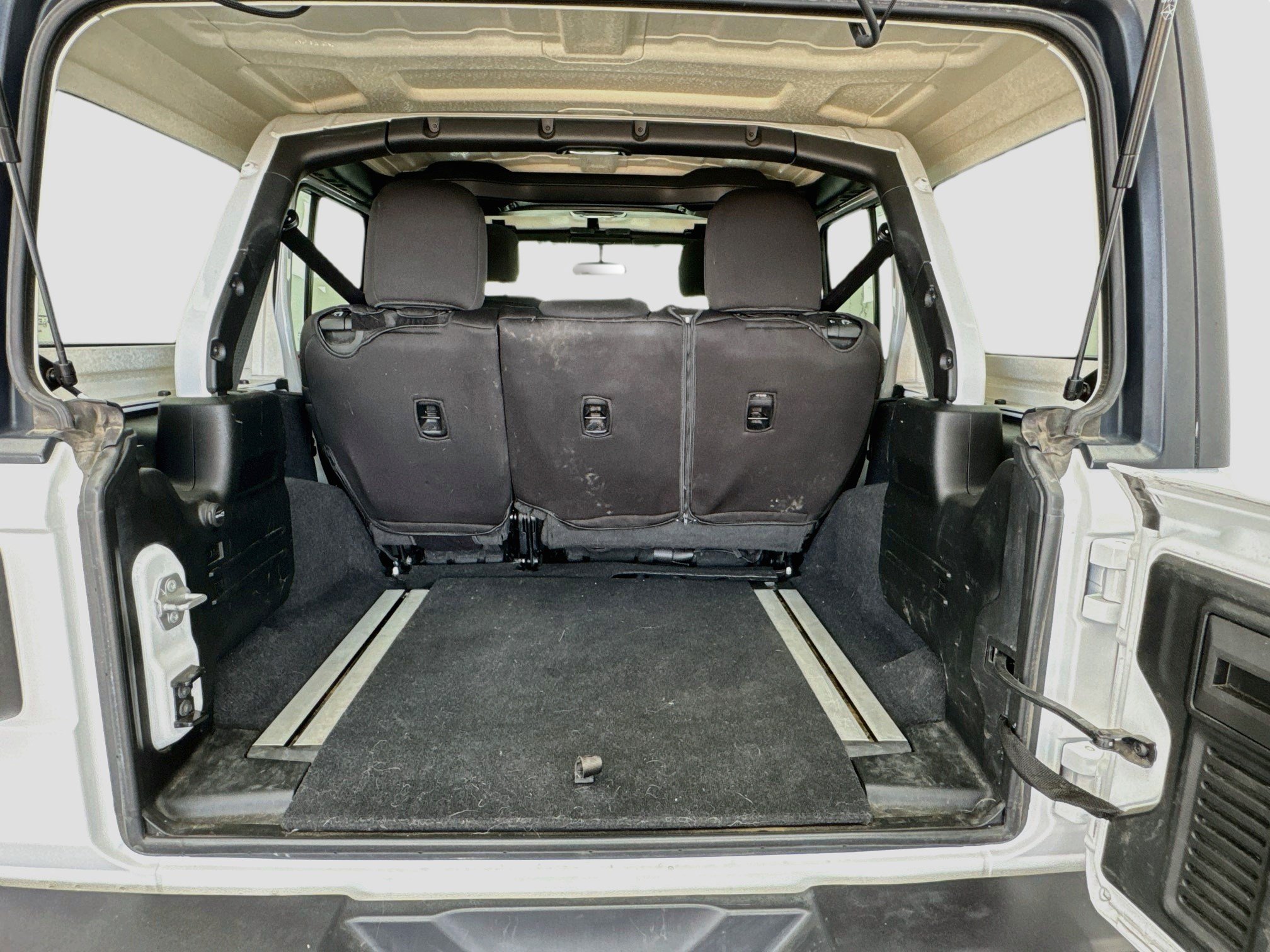 Used 2021 Jeep Wrangler Unlimited Sport AWD/4WD image 17
