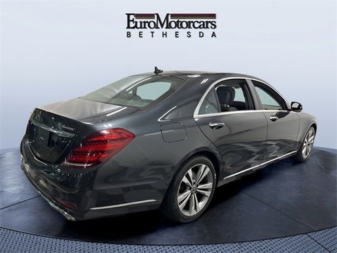 Used 2019 Mercedes-Benz S 560 4MATIC Sedan image 5