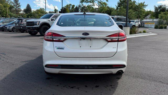 Used 2017 Ford Fusion Energi SE FWD image 4