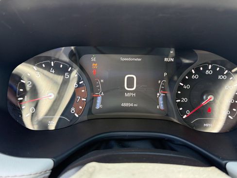 Used 2025 Jeep Compass Limited AWD/4WD image 8