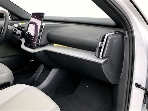 New 2026 Volvo EX30 Ultra w/ Protection Package AWD/4WD image 13