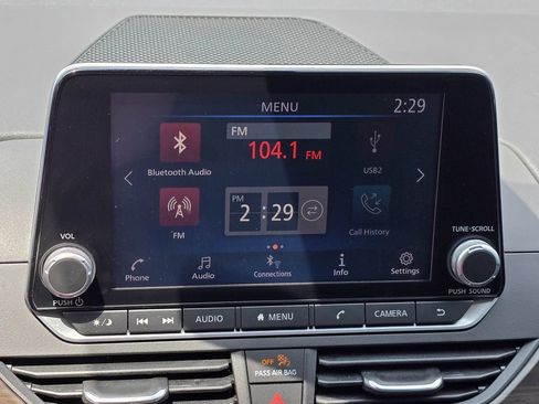 Used 2023 Nissan Altima 2.5 SV FWD image 15