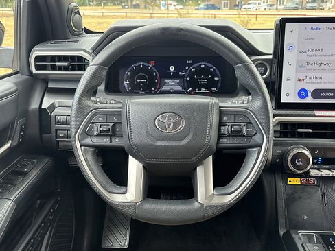 Certified 2026 Toyota 4Runner Limited AWD/4WD image 18