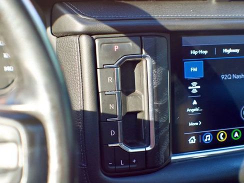 Used 2021 GMC Yukon XL Denali w/ Denali Premium Package image 26