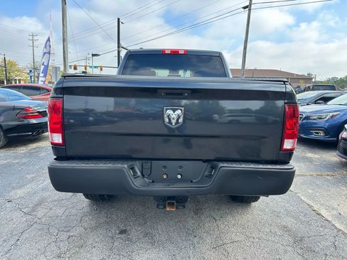 Used 2017 RAM 1500 Express image 5