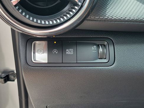 Used 2026 Chevrolet Equinox LT FWD image 28