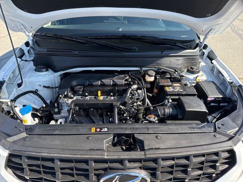 Used 2025 Hyundai Venue SE image 28