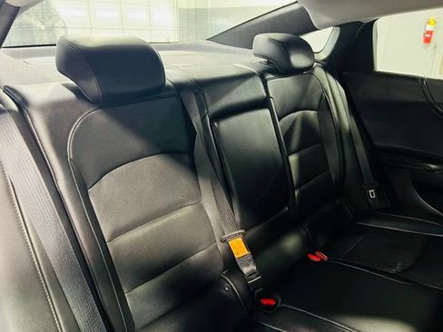 Used 2016 Chevrolet Malibu Premier FWD image 30