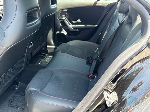 Used 2025 Mercedes-Benz CLA 250 image 31