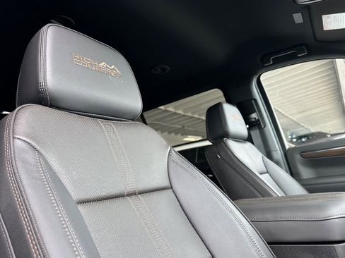 New 2025 Chevrolet Suburban High Country image 20