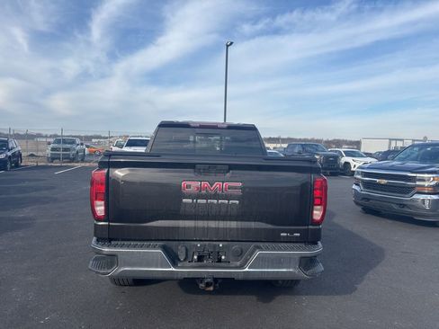 Used 2020 GMC Sierra 1500 SLE w/ SLE Convenience Package image 4