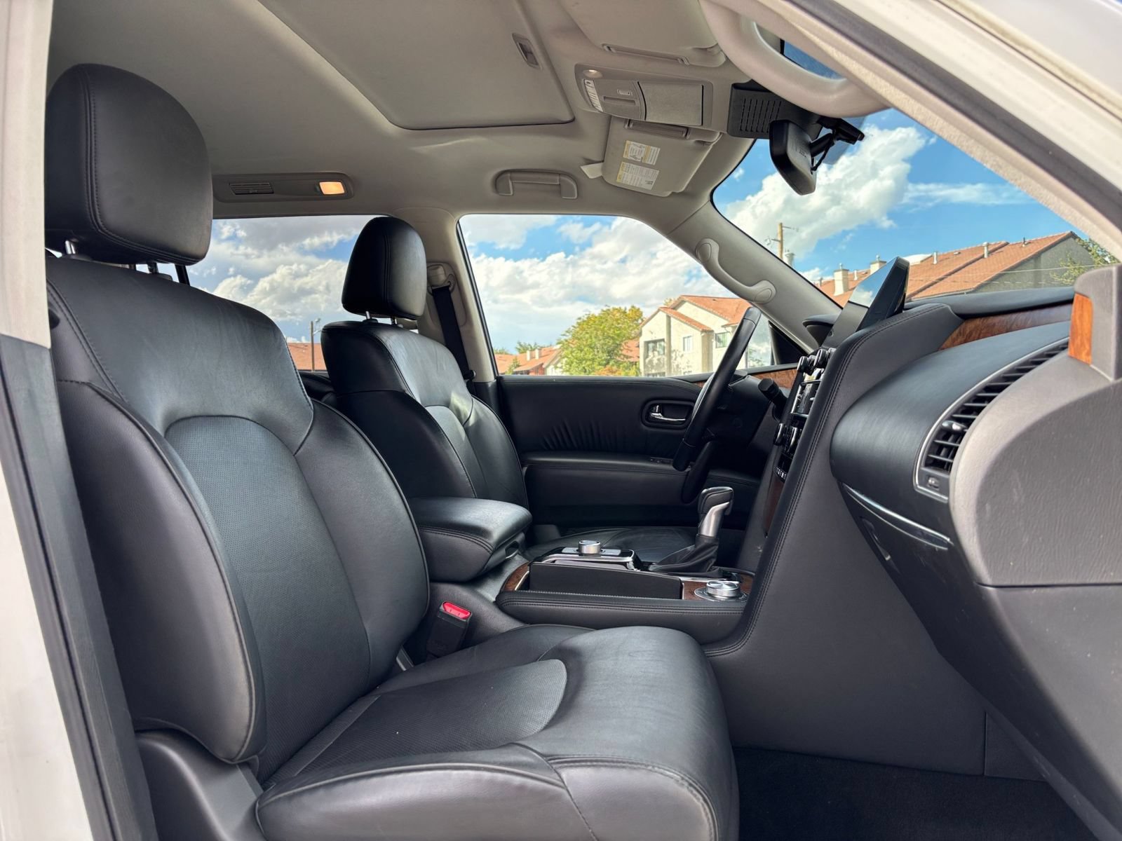 Used 2023 Nissan Armada SL AWD/4WD image 40