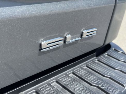Used 2026 GMC Sierra 1500 SLE w/ Preferred Package AWD/4WD image 10
