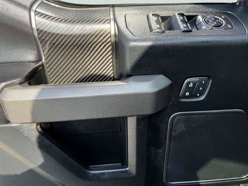 Used 2019 Ford F150 Raptor w/ Equipment Group 802A Luxury AWD/4WD image 19