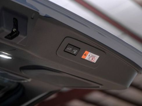 Used 2025 Toyota Land Cruiser image 84