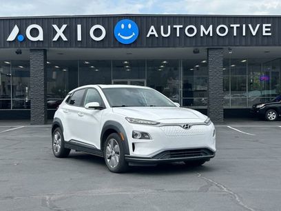 Used 2021 Hyundai Kona Limited w/ Cargo Package