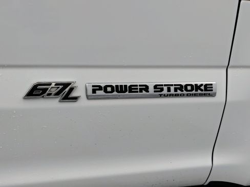 Used 2017 Ford F350 Lariat w/ Lariat Value Package image 14