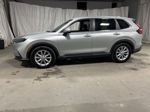 Used 2025 Honda CR-V EX-L image 4