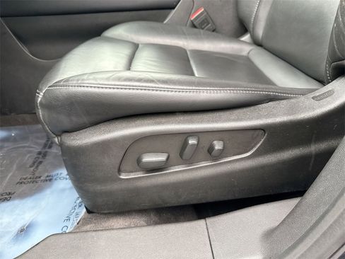 Used 2023 Cadillac XT4 Premium Luxury image 14