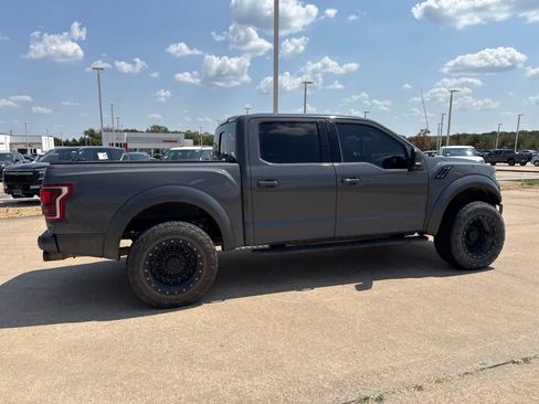Used 2018 Ford F150 Raptor w/ Equipment Group 802A Luxury AWD/4WD image 13