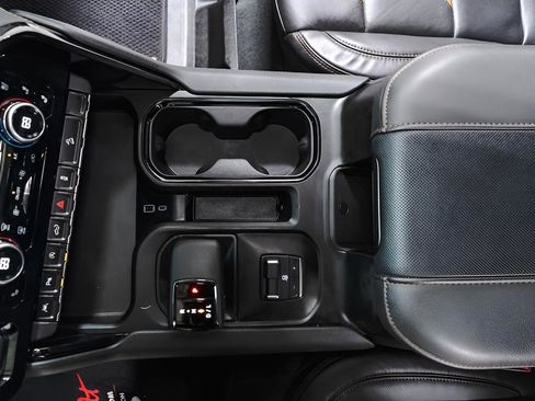 Used 2025 GMC Sierra 1500 AT4 image 19