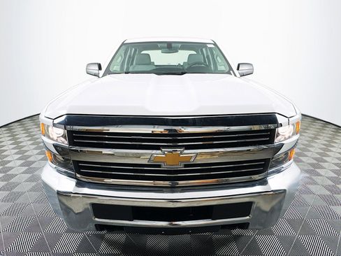 Used 2016 Chevrolet Silverado 2500 W/T image 2
