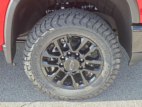 New 2026 Chevrolet Silverado 2500 LT w/ Trail Boss Package AWD/4WD image 7