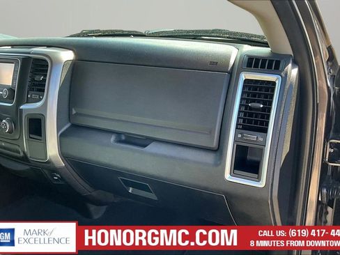 Used 2021 RAM 1500 Classic SLT AWD/4WD image 25