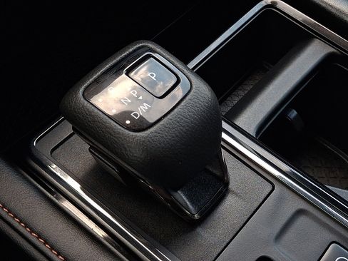 Used 2025 Nissan Pathfinder Rock Creek AWD/4WD image 14