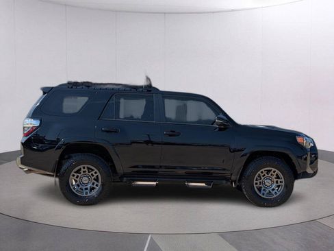 Used 2020 Toyota 4Runner Venture w/ Moonroof Package AWD/4WD image 8