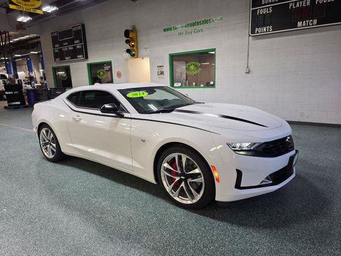 Used 2024 Chevrolet Camaro LT w/ RS Package RWD image 5