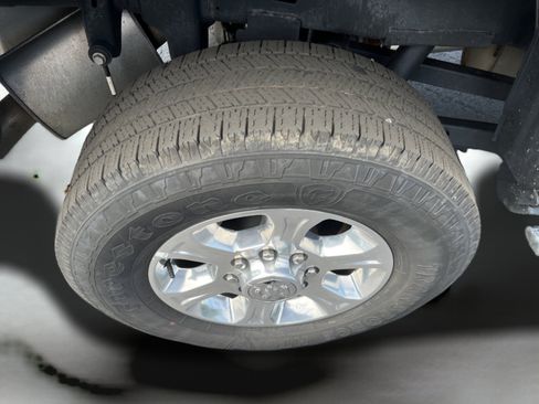 Used 2026 RAM 2500 Big Horn AWD/4WD image 9
