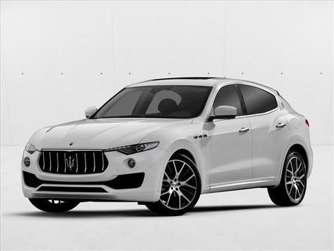 Used 2018 Maserati Levante GranLusso image 1