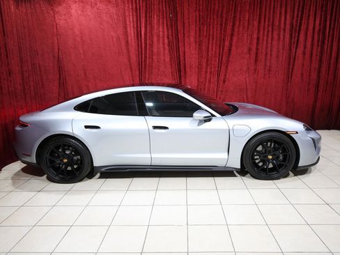 Used 2023 Porsche Taycan GTS image 8