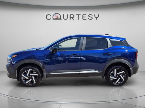 Certified 2026 Nissan Kicks SV FWD image 2