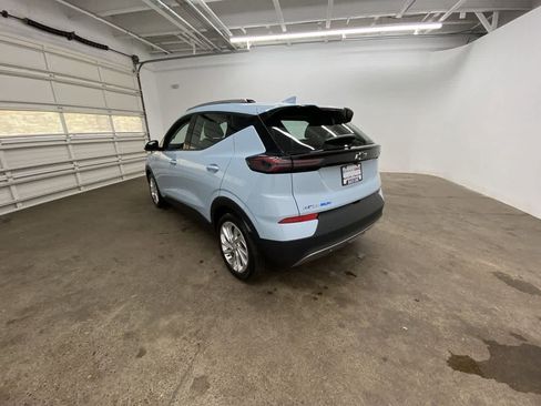 Used 2023 Chevrolet Bolt EUV LT image 4