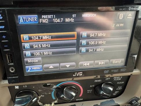 Used 2002 Ford F150 XLT AWD/4WD image 5
