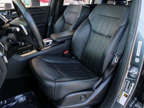 Used 2018 Mercedes-Benz GLS 450 4MATIC image 15