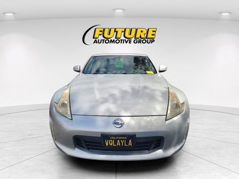 Used 2013 Nissan 370Z Coupe image 2