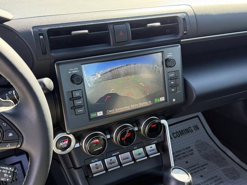 Used 2025 Toyota GR86 w/ ALL Weather Mat Package (TMS) RWD image 27