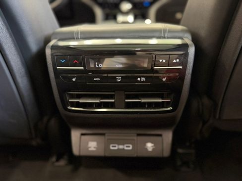 Used 2023 Acura MDX SH-AWD w/ Advance Package image 22