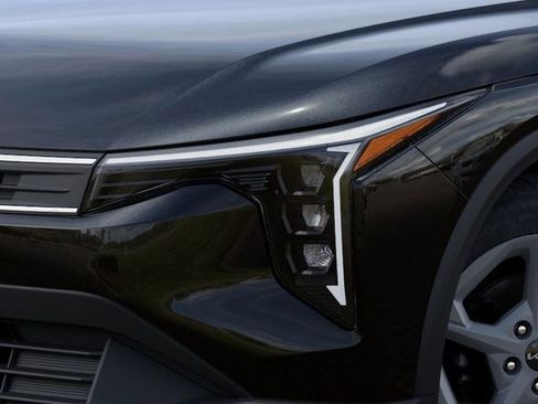 Used 2025 Kia K4 LXS image 11