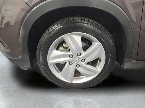 Used 2019 Honda HR-V EX image 7