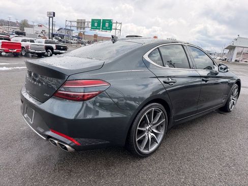 Used 2023 Genesis G70 2.0T image 6
