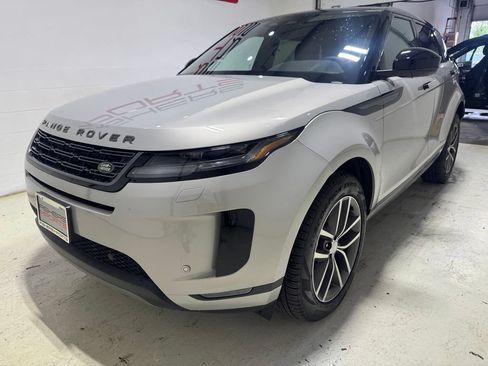 Used 2026 Land Rover Range Rover Evoque S AWD/4WD image 2