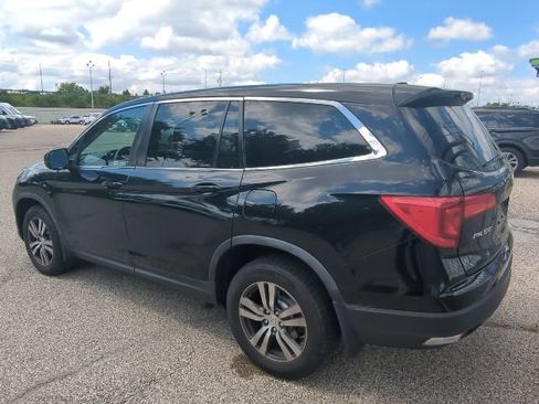 Used 2018 Honda Pilot EX image 3