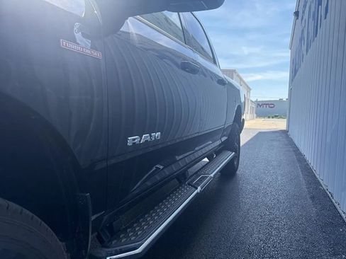 Used 2025 RAM 2500 Laramie AWD/4WD image 4