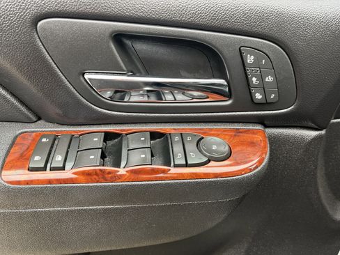 Used 2011 GMC Yukon SLT image 27