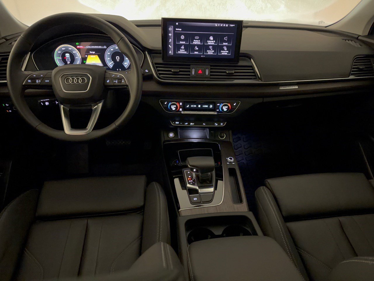 Used 2025 Audi Q5 e Premium AWD/4WD image 17